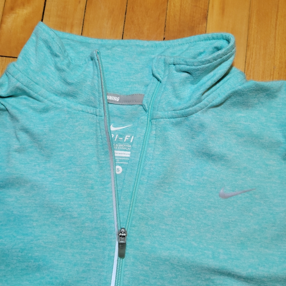 Nike DRI-FIT 1/4 Zip